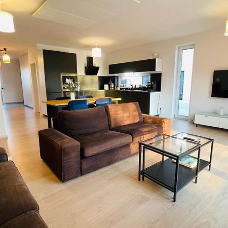 House Flow, 3 Room, Free 2 Parking Братислава Экстерьер фото