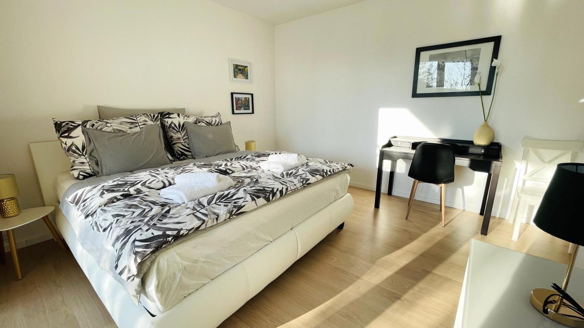 House Flow, 3 Room, Free 2 Parking Братислава Экстерьер фото