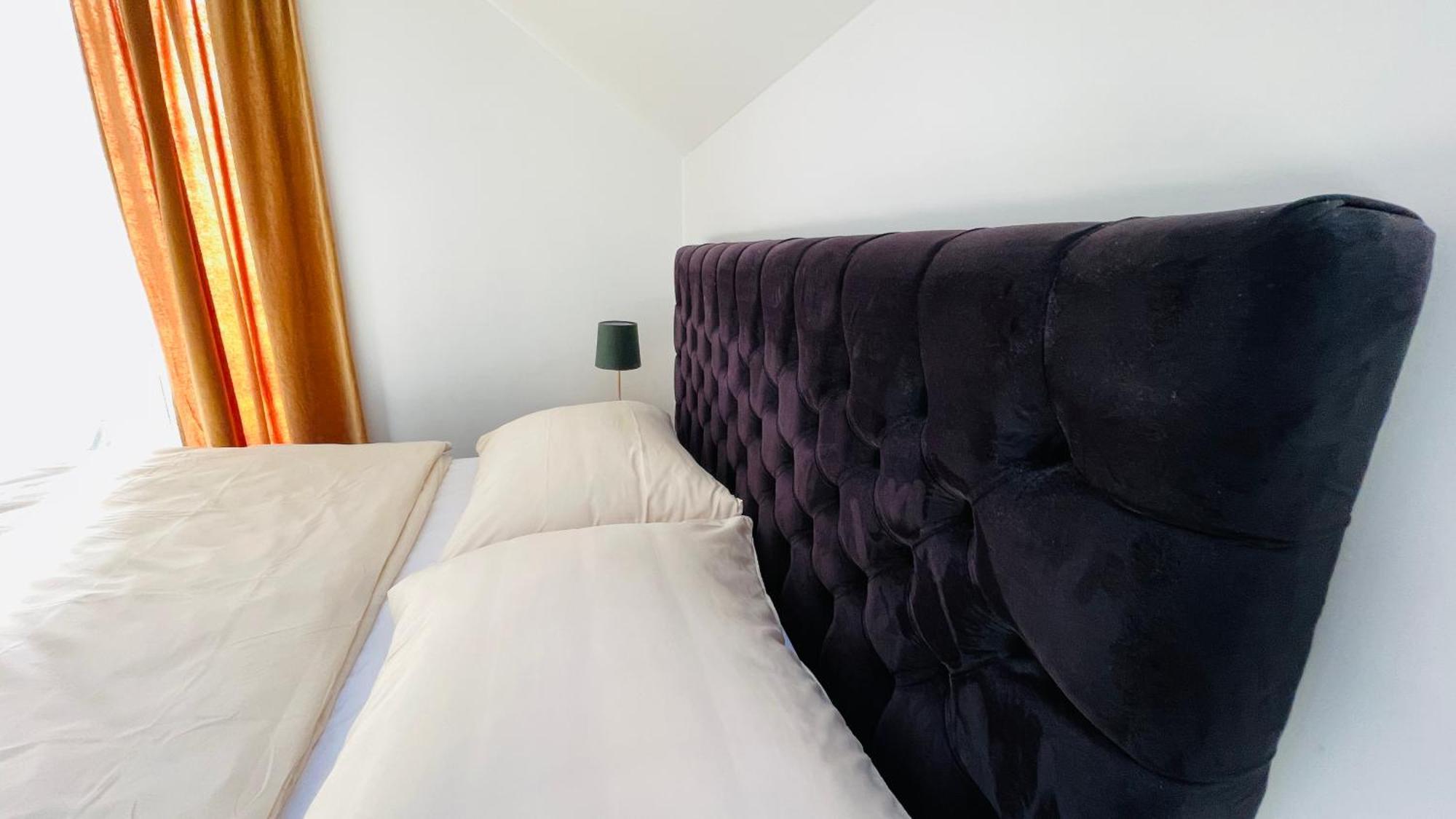 House Flow, 3 Room, Free 2 Parking Братислава Экстерьер фото